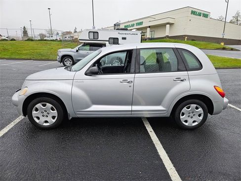 Used 2005 Chrysler PT Cruiser image 6