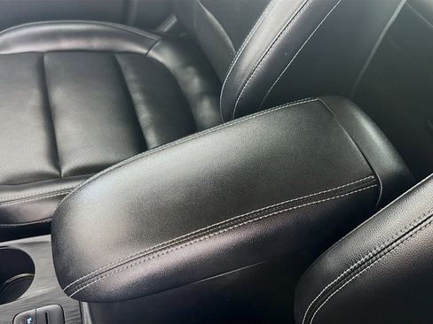 Used 2021 Ford Escape Titanium image 18