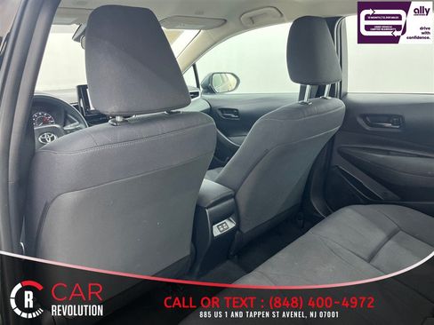 Used 2024 Toyota Corolla LE FWD image 29