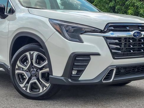 Used 2024 Subaru Ascent Touring AWD/4WD image 3