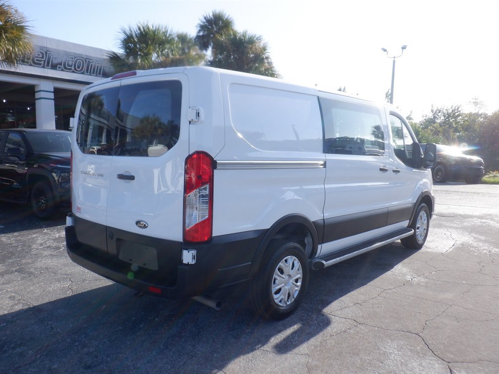 Used 2025 Ford Transit 250 Low Roof w/ Exterior Upgrade Package RWD image 6