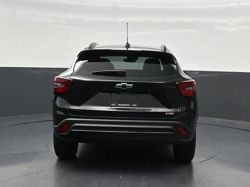 Used 2025 Chevrolet Trax RS w/ Driver Confidence Package FWD image 4