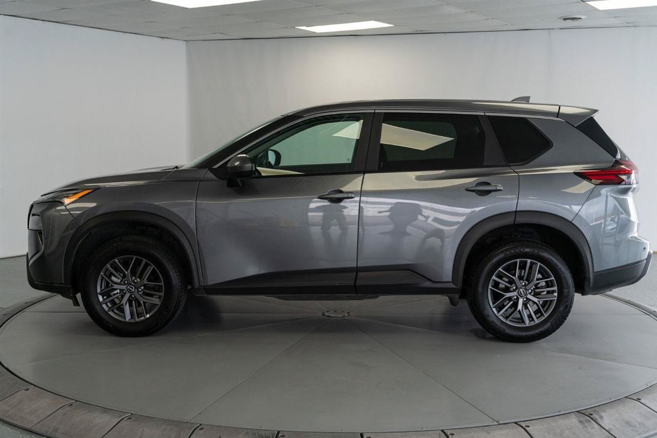 Used 2026 Nissan Rogue SV AWD/4WD image 9