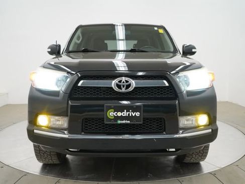 Used 2013 Toyota 4Runner SR5 w/ Premium Pkg AWD/4WD image 2