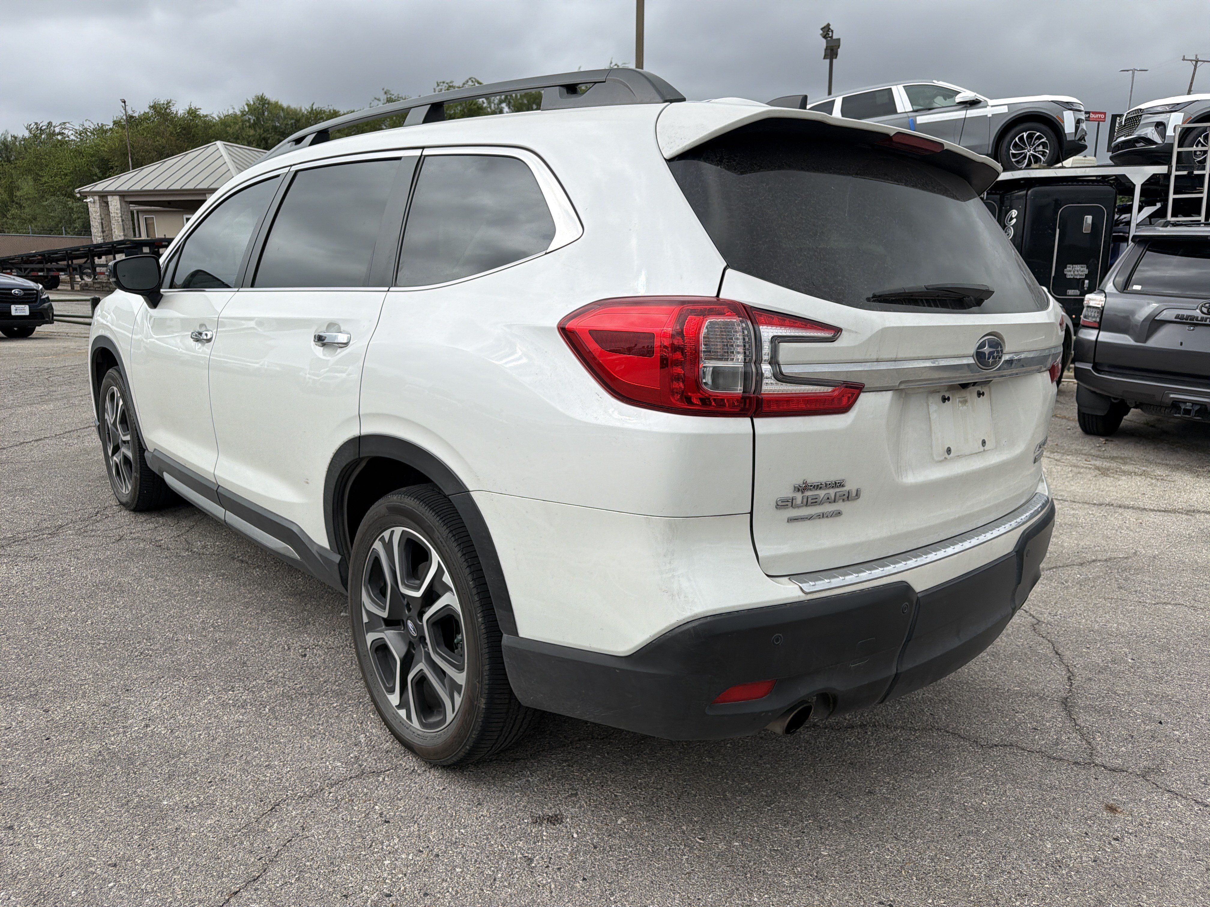Used 2025 Subaru Ascent Touring AWD/4WD image 5