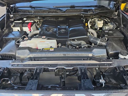 Used 2023 Toyota Tundra Platinum image 33