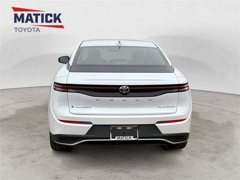 New 2026 Toyota Crown Platinum image 6