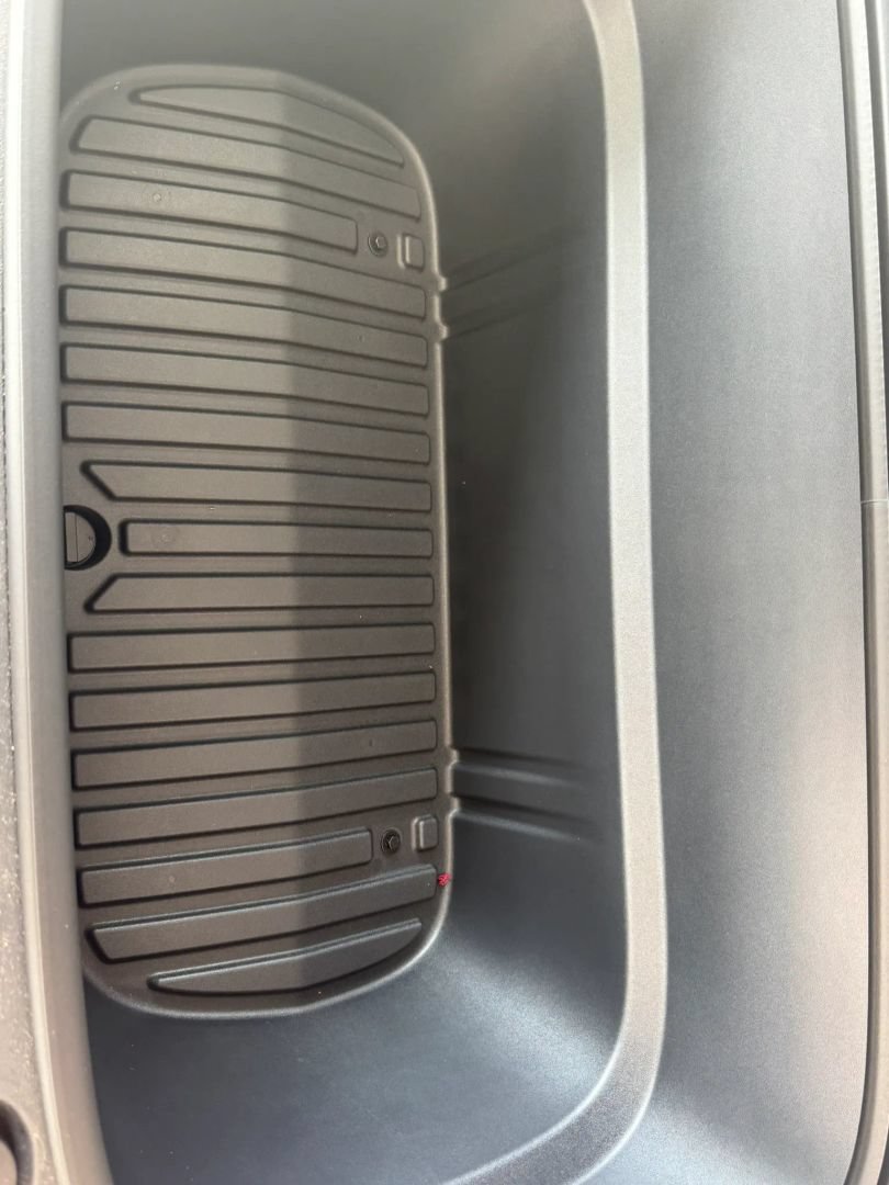 Used 2026 Tesla Model Y 2WD image 38
