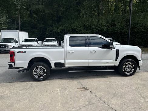 Used 2025 Ford F250 Platinum image 15
