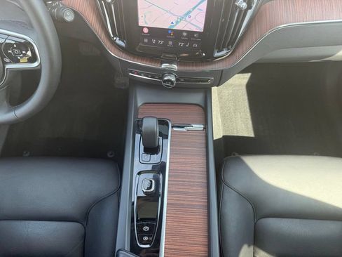 Used 2023 Volvo XC60 B5 Plus w/ Climate Package AWD/4WD image 26