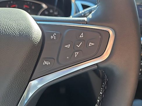 Used 2024 Chevrolet Equinox Premier AWD/4WD image 45