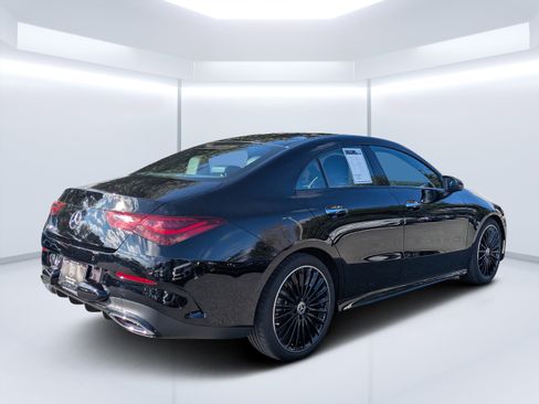 Certified 2025 Mercedes-Benz CLA 250 image 6