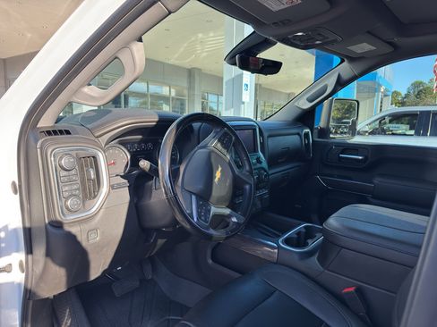 Certified 2023 Chevrolet Silverado 2500 LTZ w/ LTZ Premium Package image 11