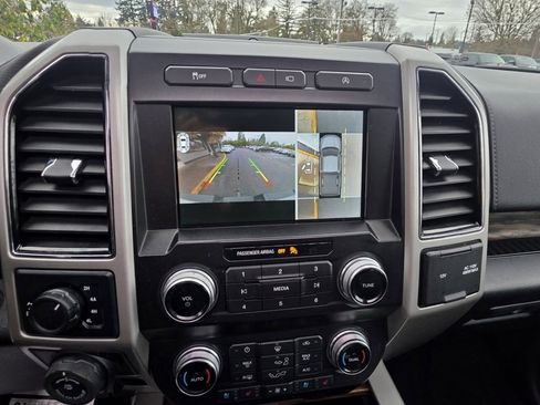 Used 2020 Ford F150 Lariat w/ Equipment Group 502A Luxury AWD/4WD image 13