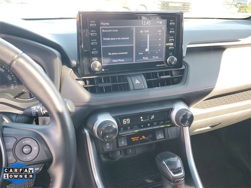 Used 2022 Toyota RAV4 SE image 29