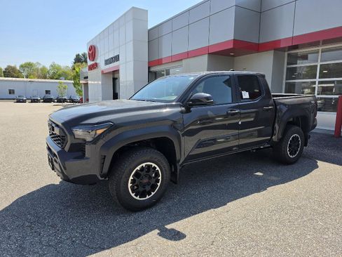 New 2026 Toyota Tacoma TRD Off-Road AWD/4WD image 7