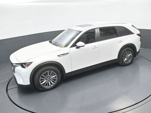 Used 2025 MAZDA CX-90 Plug-In Hybrid w/ Preferred AWD/4WD image 47