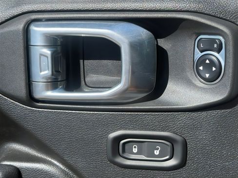 Used 2024 Jeep Gladiator Rubicon w/ Convenience Group image 28