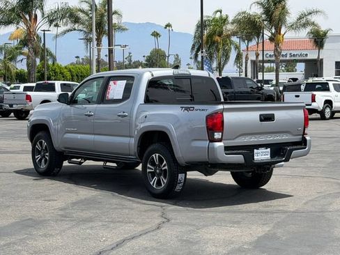 Used 2018 Toyota Tacoma TRD Sport RWD image 8