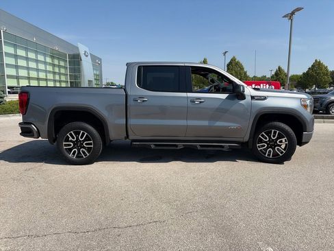 Used 2021 GMC Sierra 1500 AT4 w/ AT4 Value Package AWD/4WD image 8
