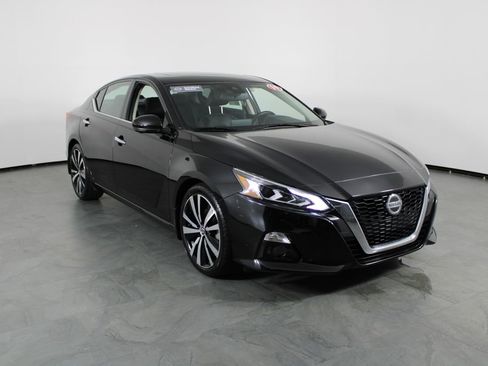 Used 2019 Nissan Altima 2.5 Platinum FWD image 13
