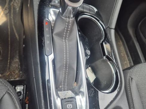 Used 2024 Buick Encore GX Preferred w/ Comfort Package FWD image 21