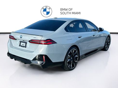 Certified 2025 BMW i5 eDrive40 w/ M Sport Package AWD/4WD image 7