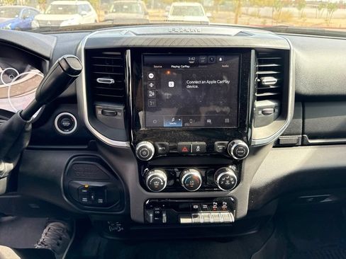 Used 2025 RAM 2500 Big Horn AWD/4WD image 9
