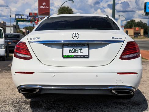 Used 2017 Mercedes-Benz E 300 4MATIC image 12