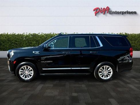 Used 2022 GMC Yukon SLT w/ SLT Luxury Package image 4