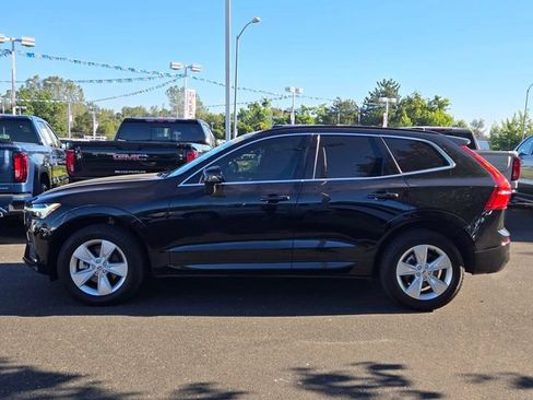 Used 2022 Volvo XC60 B5 Momentum AWD/4WD image 7