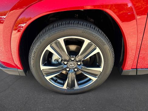 New 2025 Lexus UX 300h FWD image 10