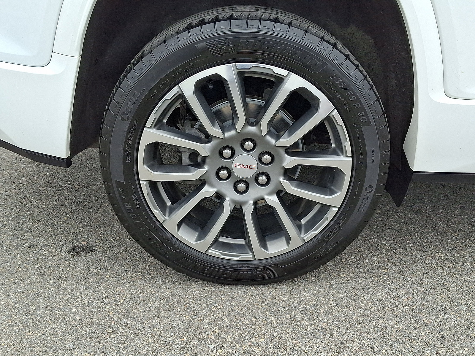 Used 2023 GMC Acadia Denali AWD/4WD image 7