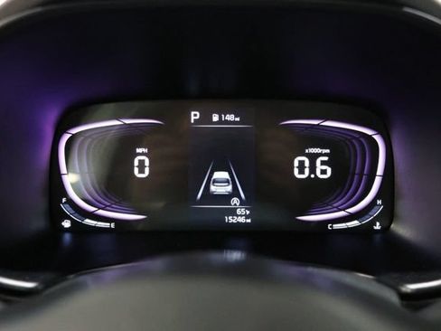 Used 2025 Kia Soul LX w/ LX Technology Package FWD image 23