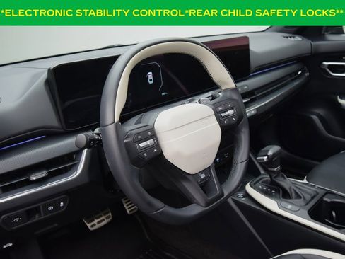 Used 2025 Kia K4 GT-Line Turbo image 16