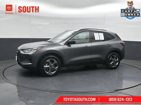 Used 2025 Ford Escape ST-Line AWD/4WD image 7