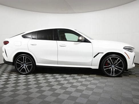 Certified 2023 BMW X6 M50i w/ Dynamic Handling Package image 8