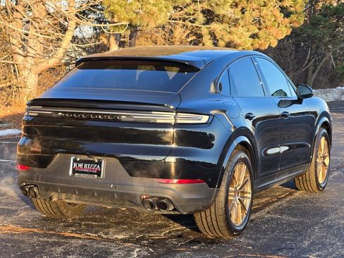 Used 2025 Porsche Cayenne Coupe image 7