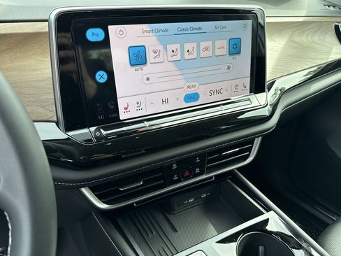 New 2026 Volkswagen Atlas SE FWD image 20