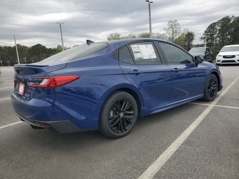 New 2026 Toyota Camry SE image 6