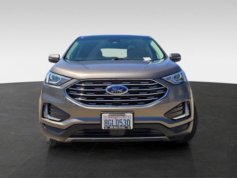Used 2019 Ford Edge SEL w/ Equipment Group 201A FWD image 2