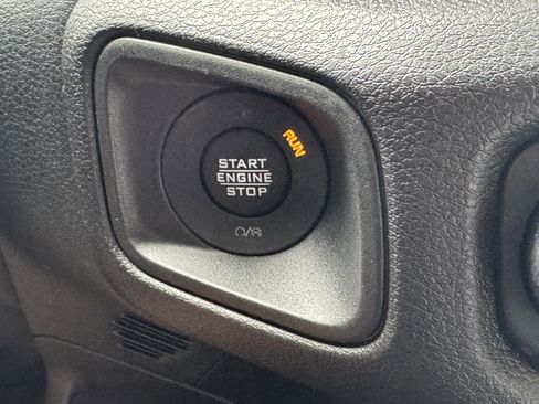 Used 2024 Jeep Wrangler Sport S image 30