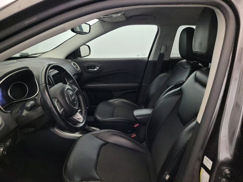 Used 2017 Jeep Compass Latitude w/ Popular Equipment Group AWD/4WD image 17