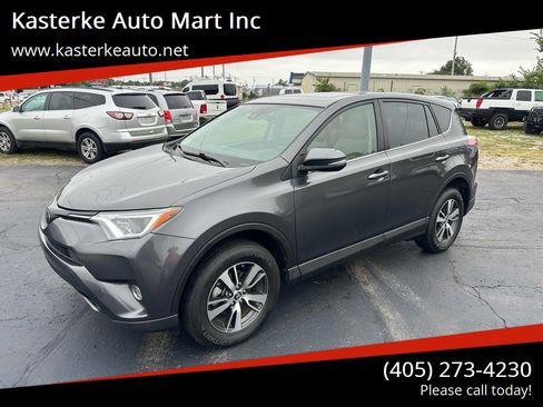 Used 2018 Toyota RAV4 XLE w/ Carpet Mat Package image 1