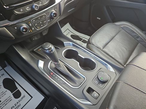 Used 2020 Chevrolet Traverse Premier image 27