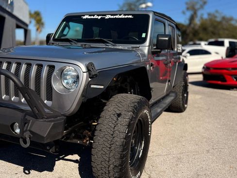 Used 2018 Jeep Wrangler Unlimited Sport S image 12