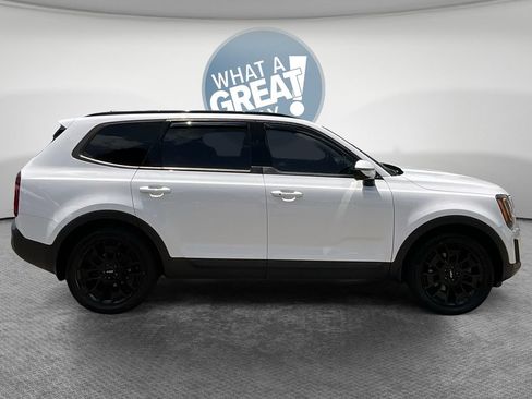 Certified 2022 Kia Telluride SX w/ SX Prestige Package AWD/4WD image 2