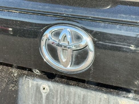 Used 2025 Toyota RAV4 LE AWD/4WD image 9