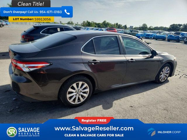 Used 2018 Toyota Camry LE w/ Convenience Package FWD image 4