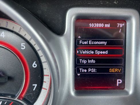 Used 2012 Dodge Journey SXT w/ Flexible Seating Group image 22